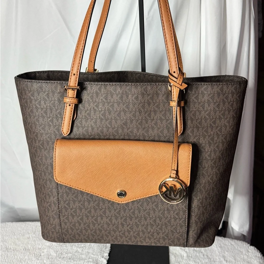 Michael Kors MK Brown Signature Tote Purse Shoulder Bag - Picture 2 of 7